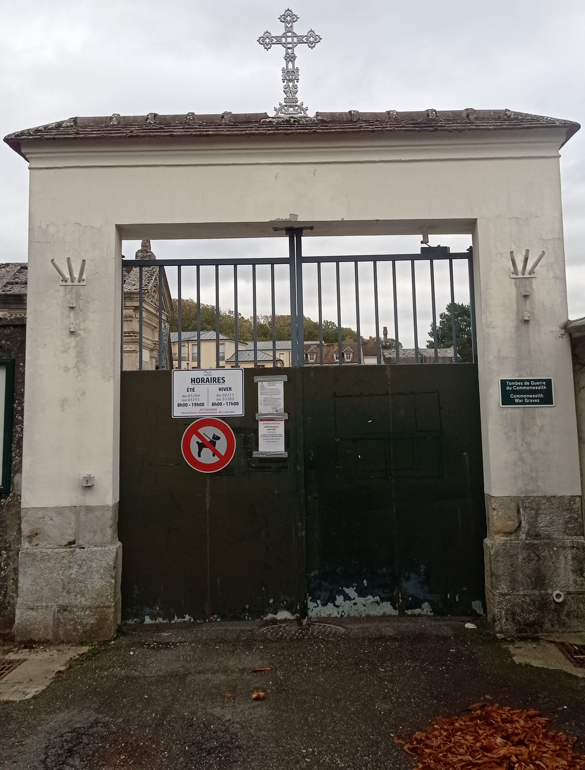 AVIS - CONSTAT D’ABANDON DE CONCESSIONS - CENTENAIRES ET PERPÉTUELLES